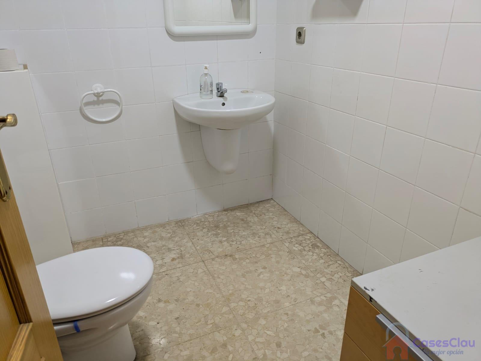 Alquiler de local comercial en Castellón
