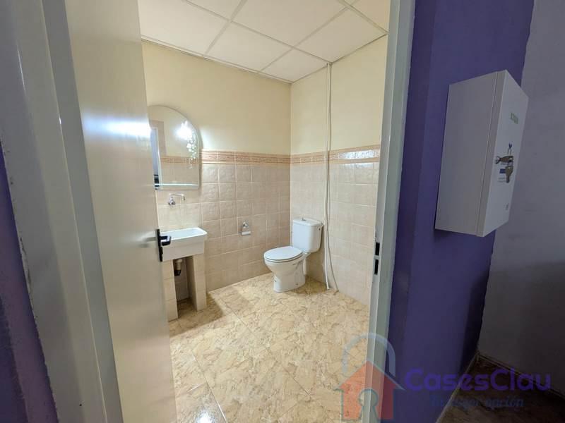 For rent of premises in Castellón