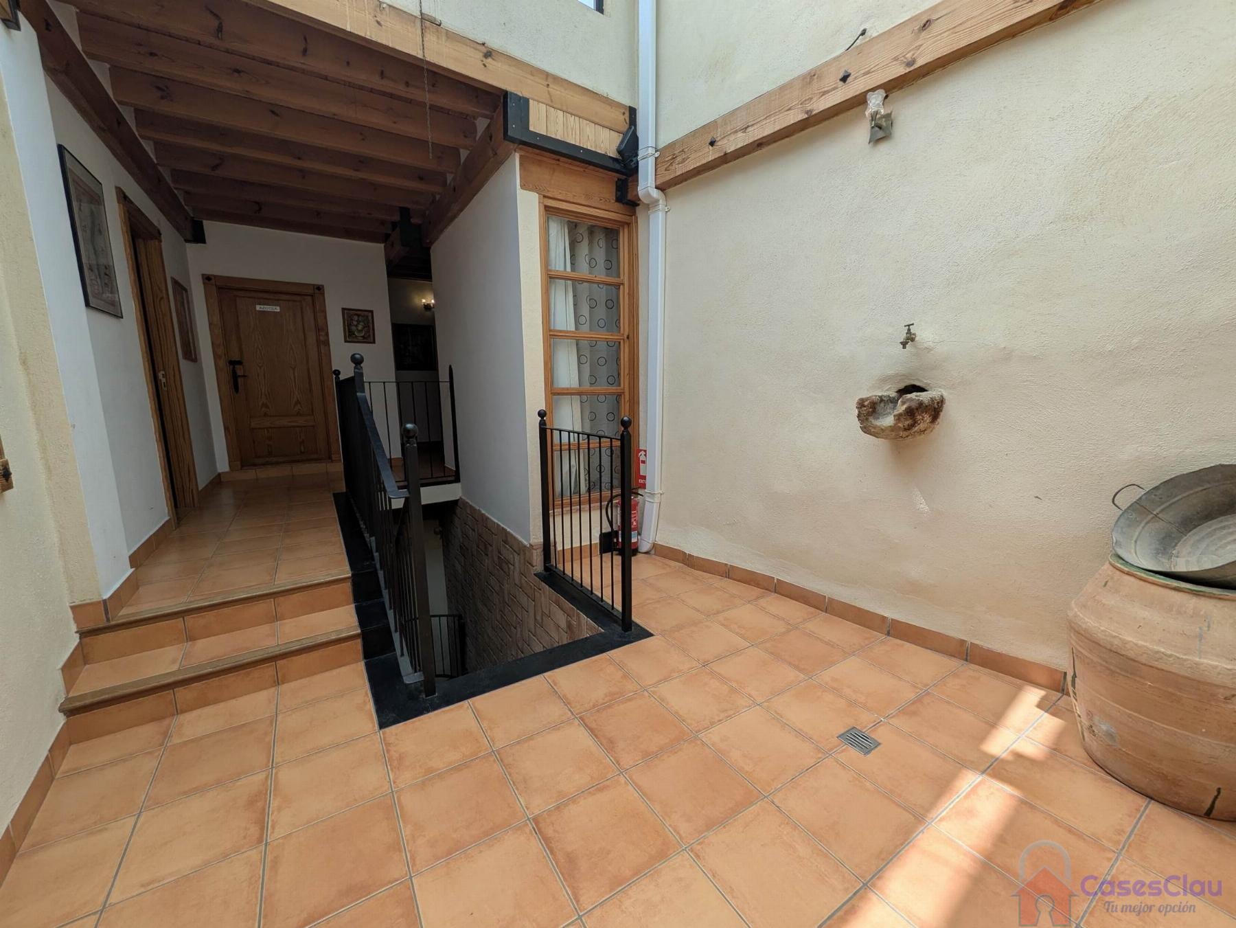 Venta de hotel en Cabanes