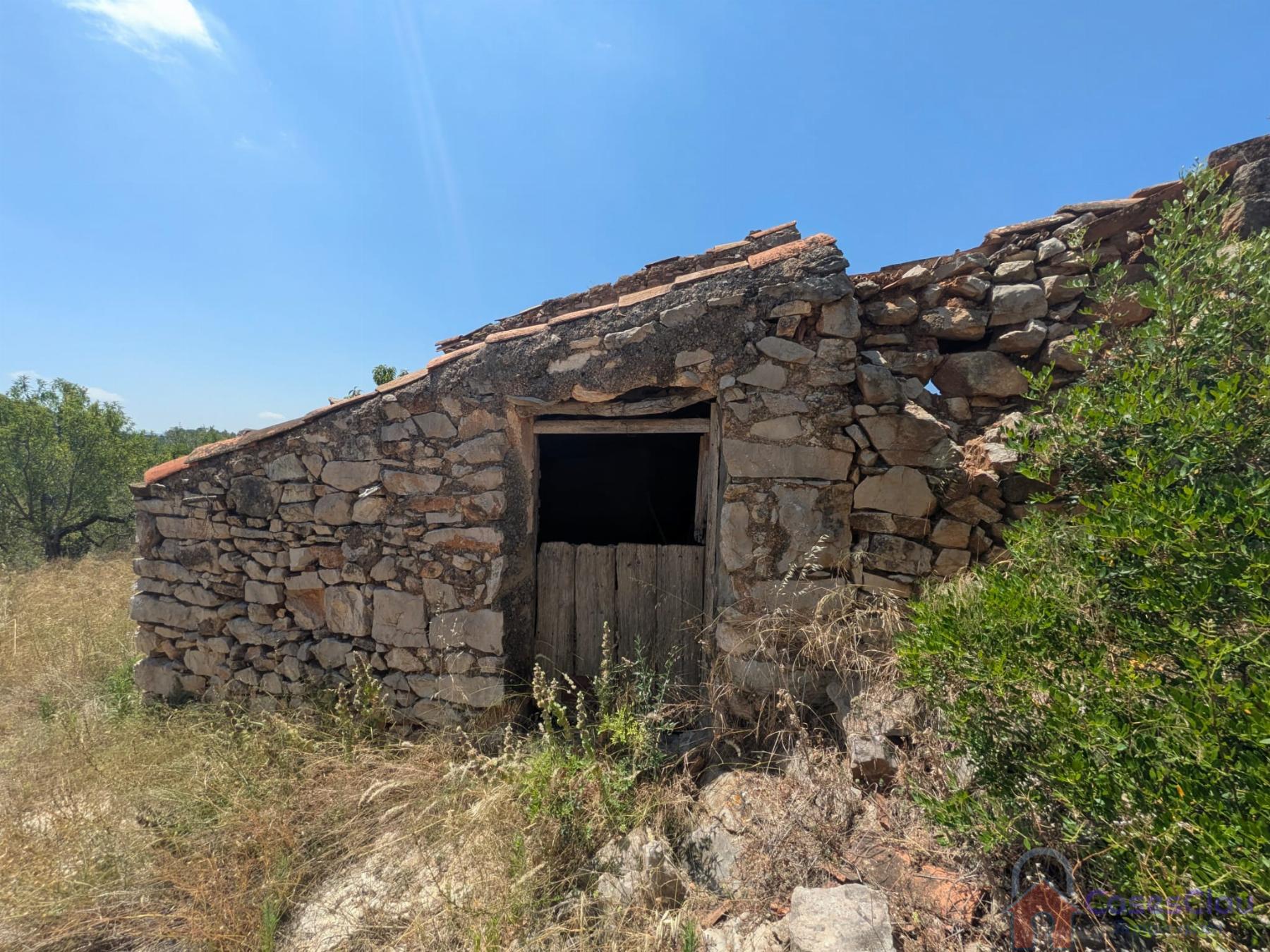Venta de finca rústica en Sierra Engarcerán