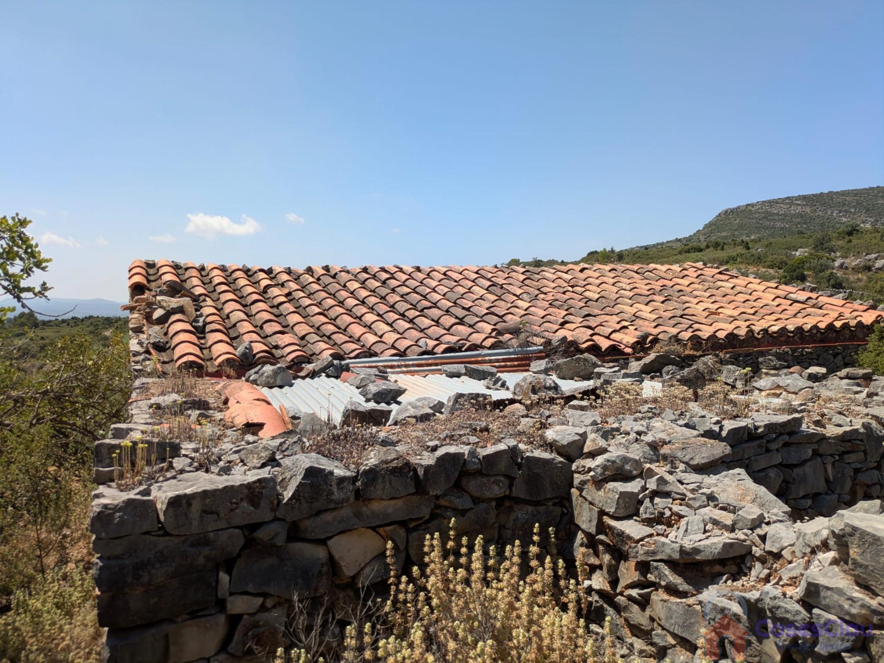 Venta de finca rústica en Sierra Engarcerán