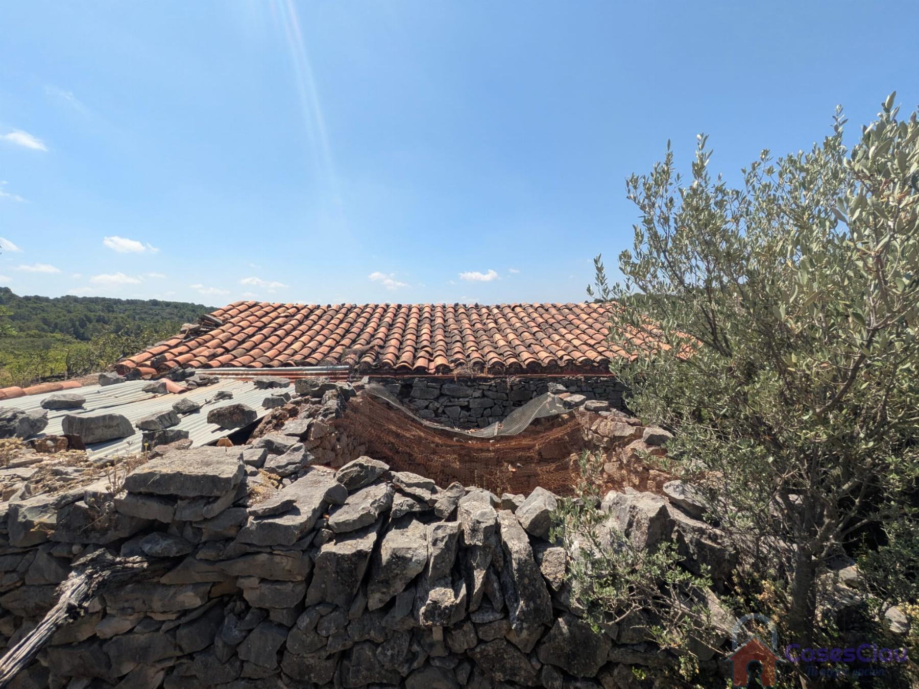 Venta de finca rústica en Sierra Engarcerán