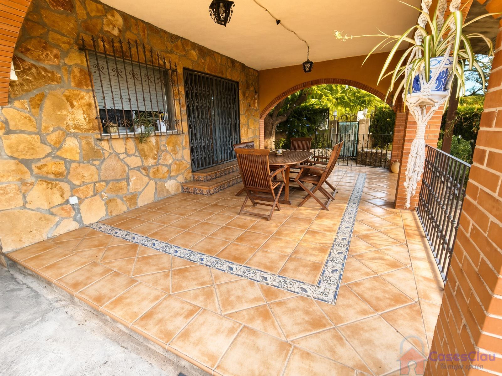 Venta de casa en Borriol