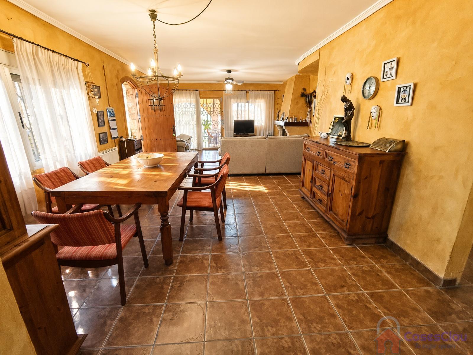 Venta de casa en Borriol