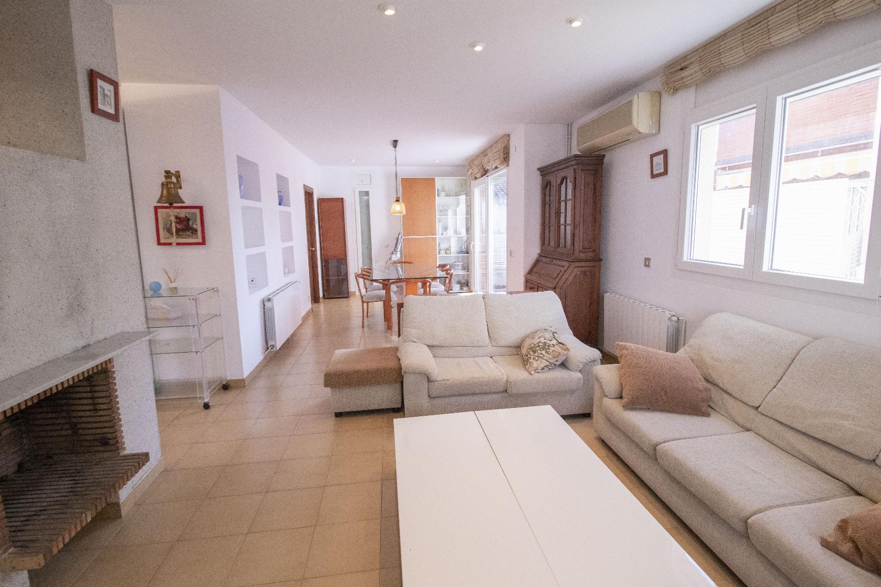 Venta de casa en Coma - Ruga