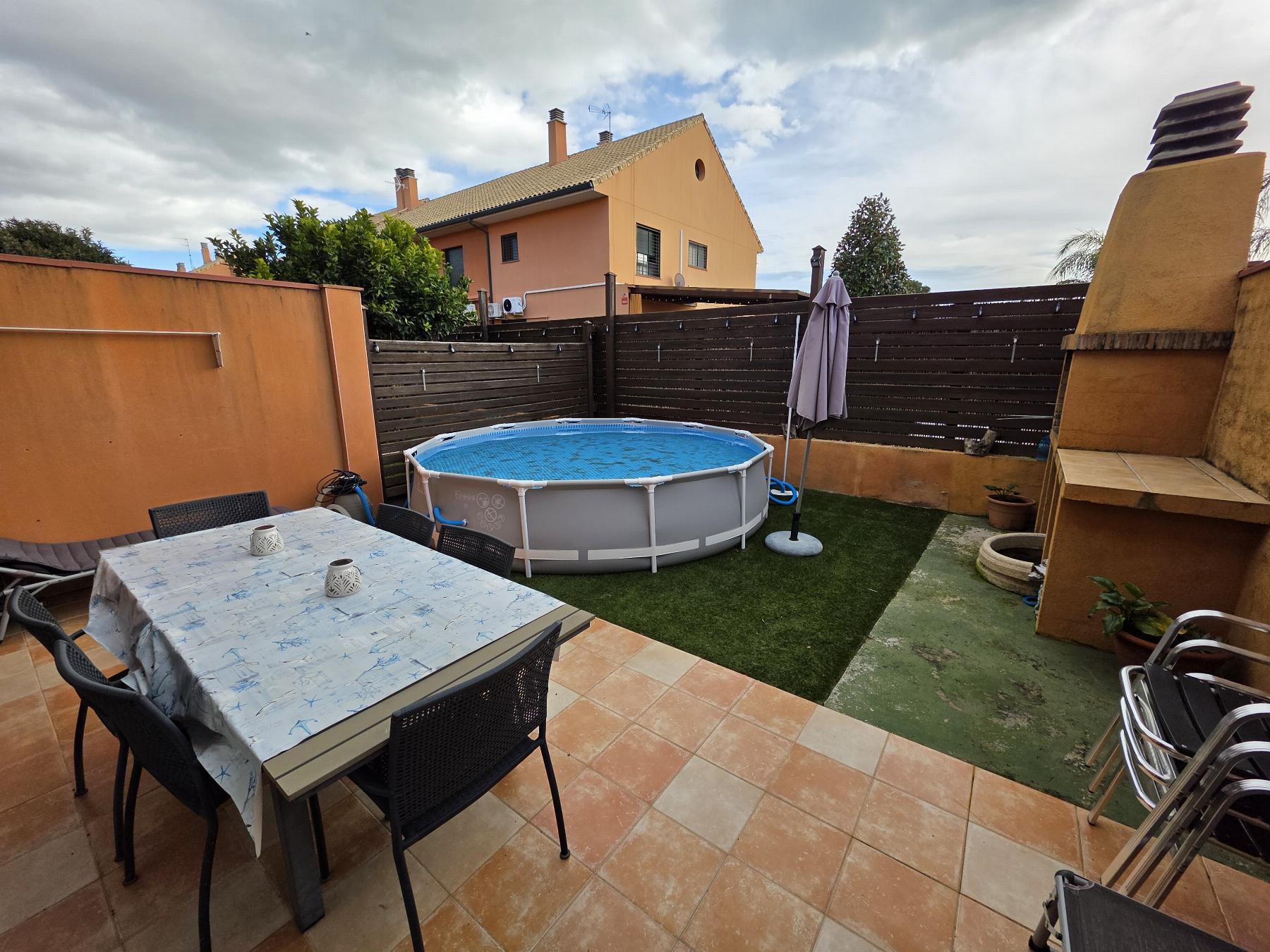 Venta de casa en Coma - Ruga