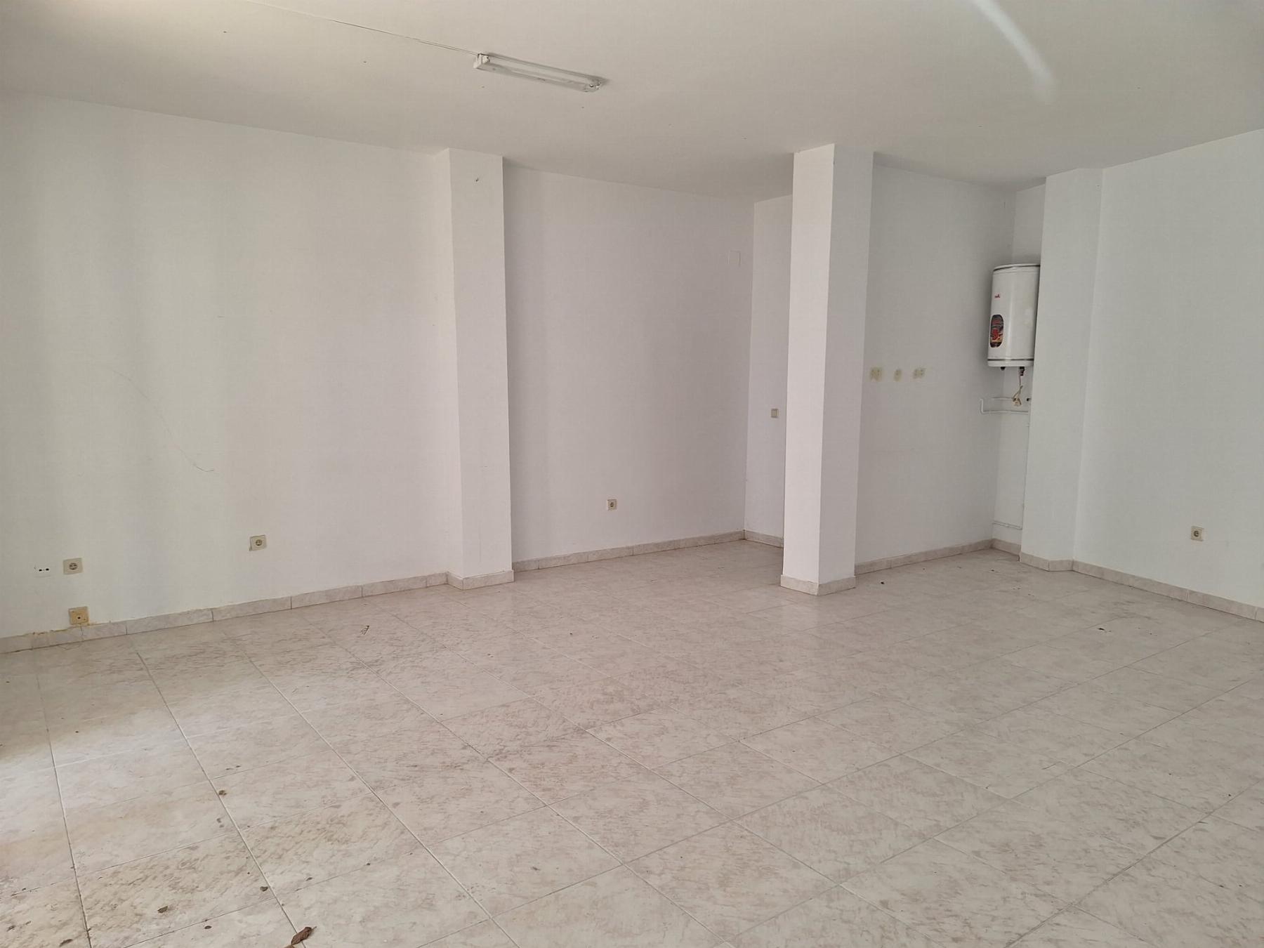 Venta de local en Coma - Ruga