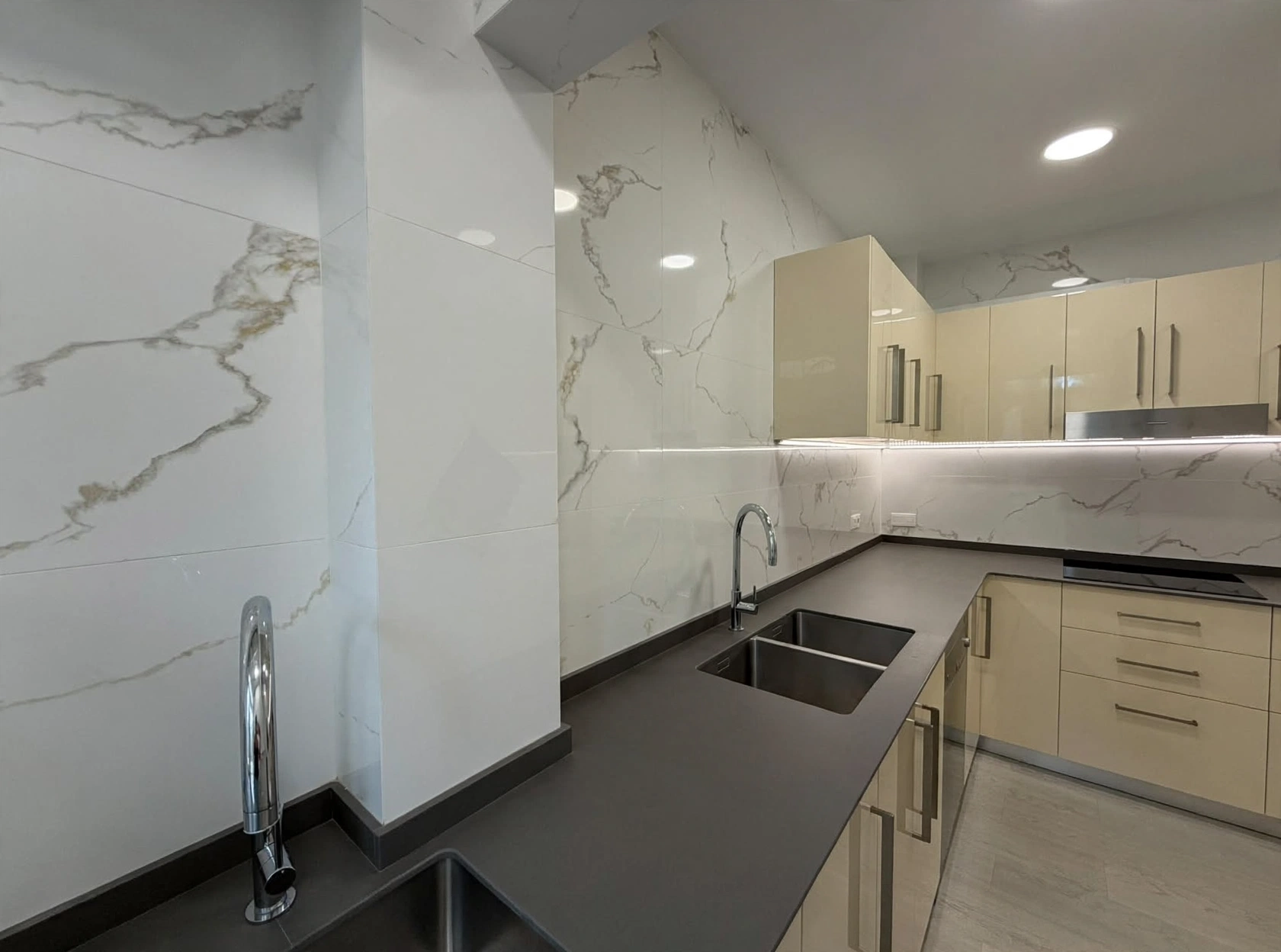 Venta de apartamento en Coma - Ruga