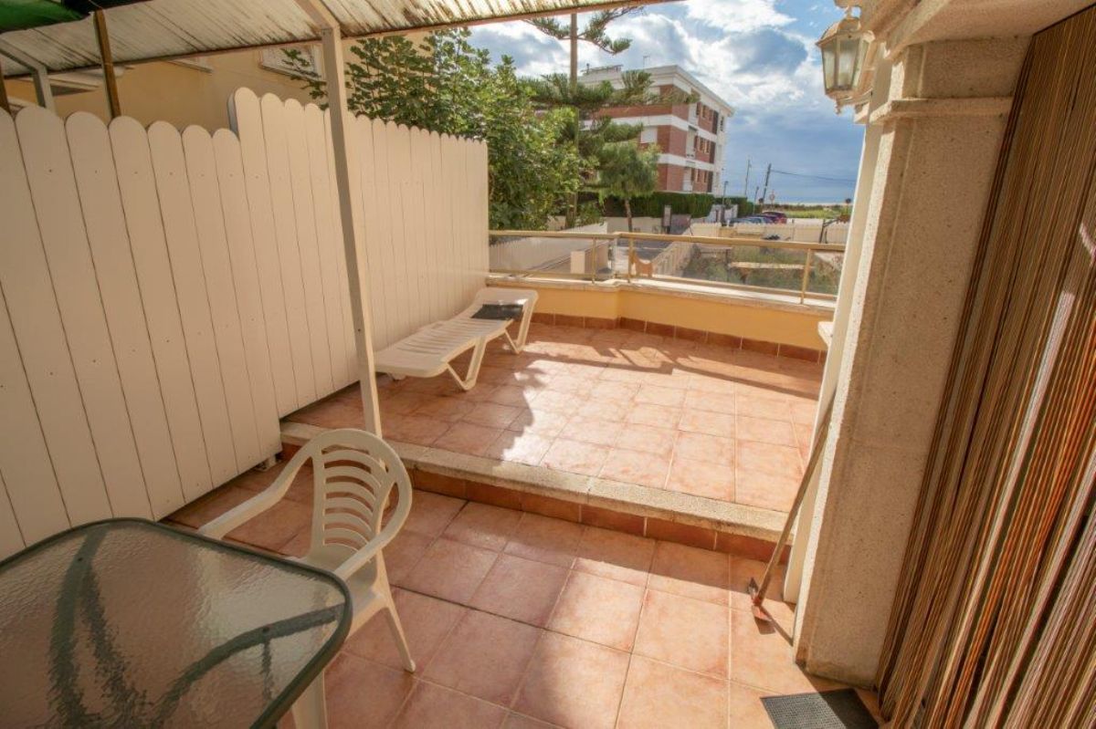 Venta de planta baja en Coma - Ruga