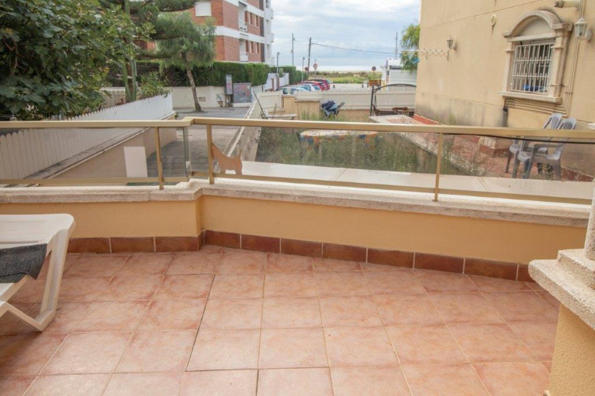 Venta de planta baja en Coma - Ruga