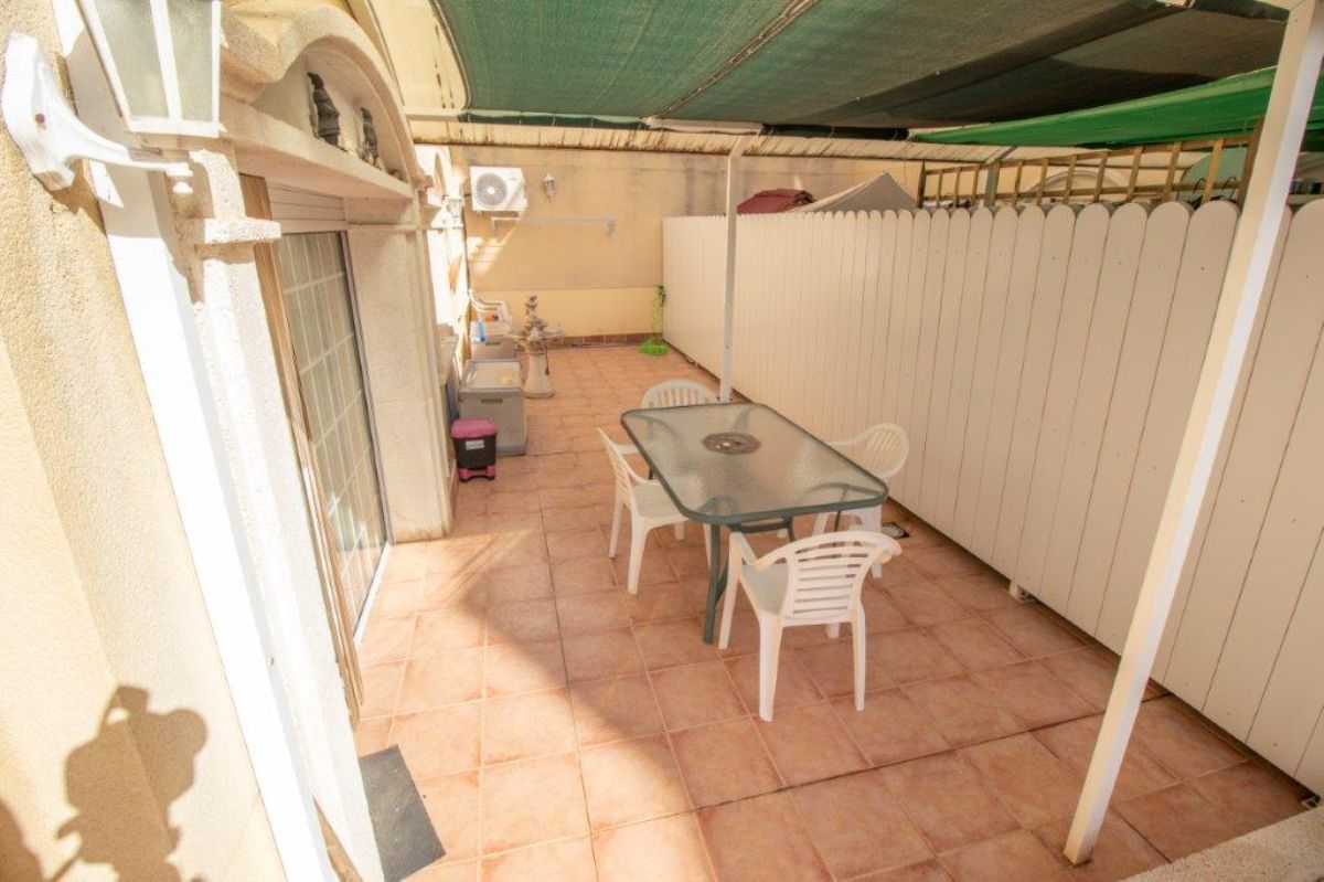 Venta de planta baja en Coma - Ruga