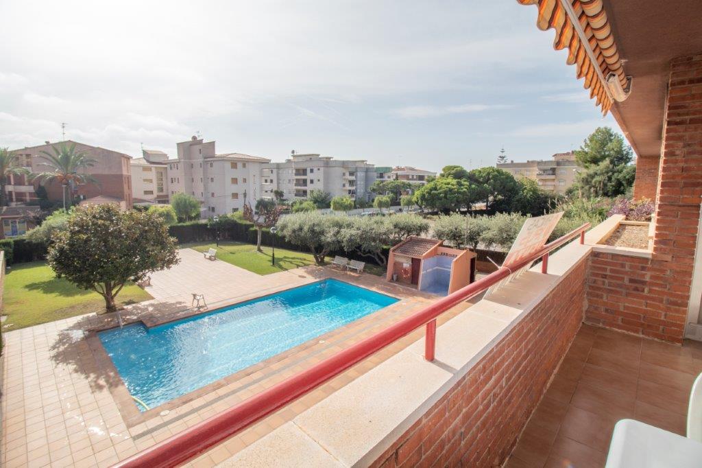 For sale of apartment in Coma - Ruga