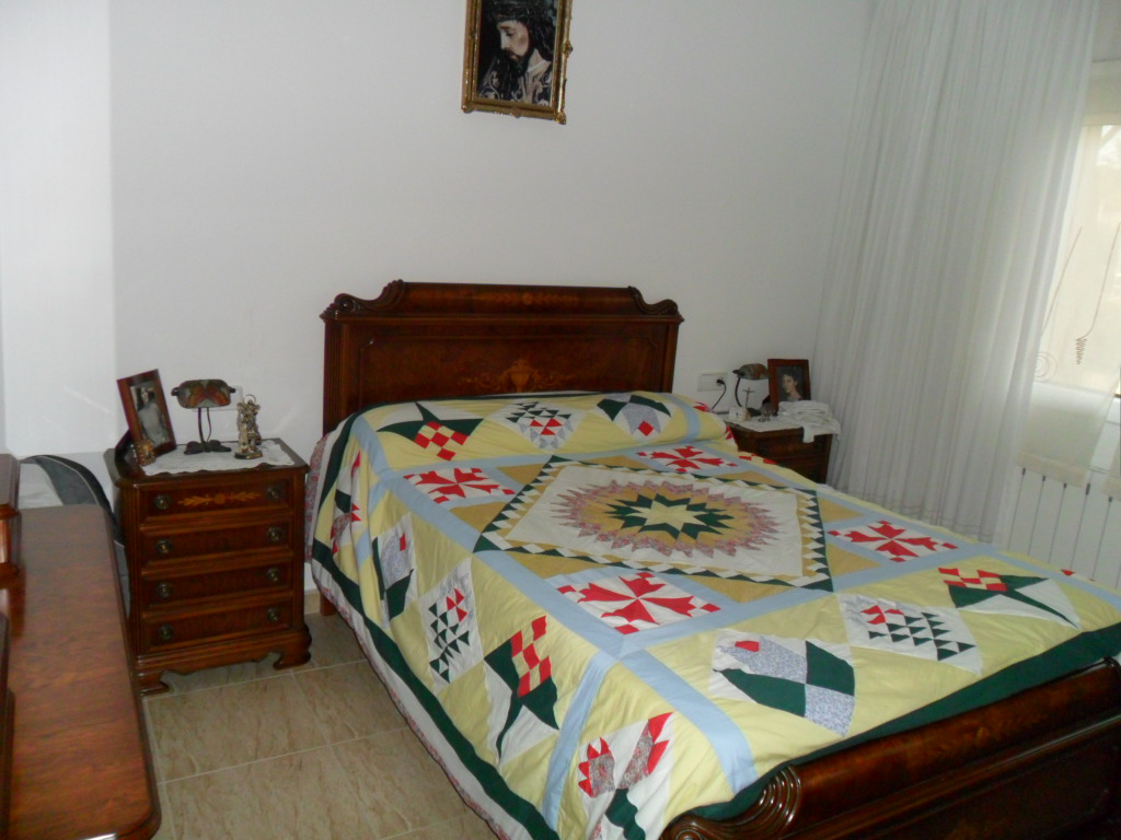 For sale of house in Coma - Ruga