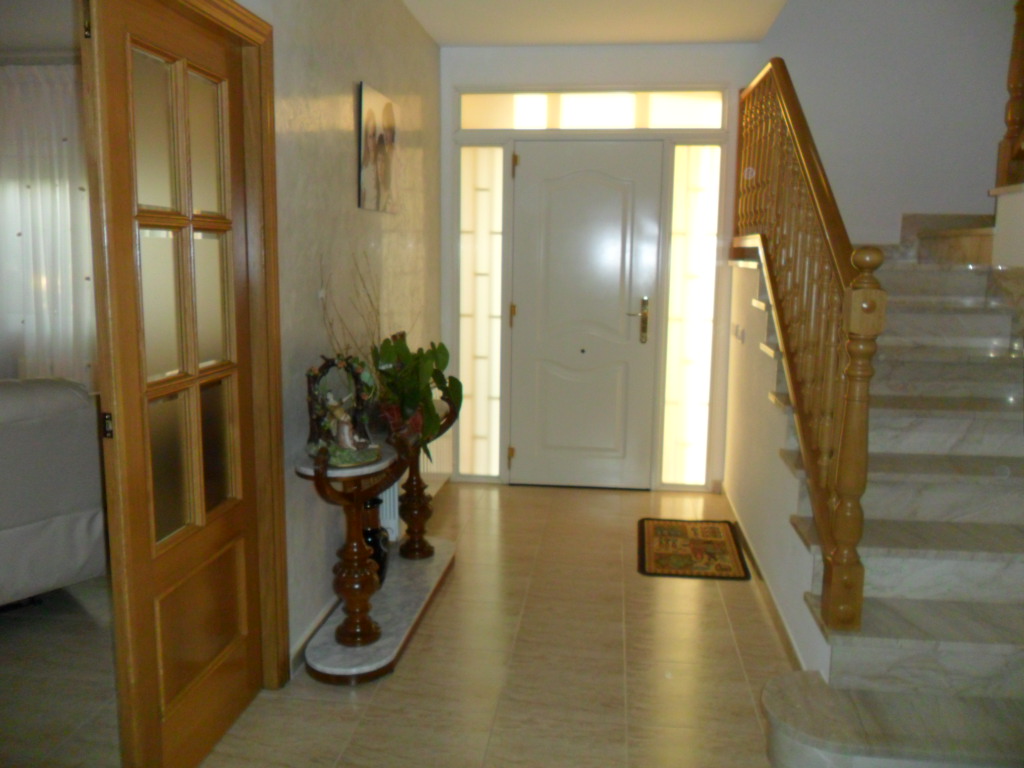 For sale of house in Coma - Ruga