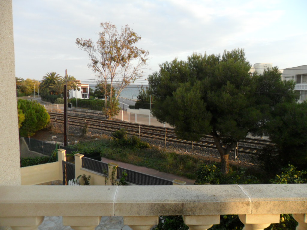 For sale of house in Coma - Ruga