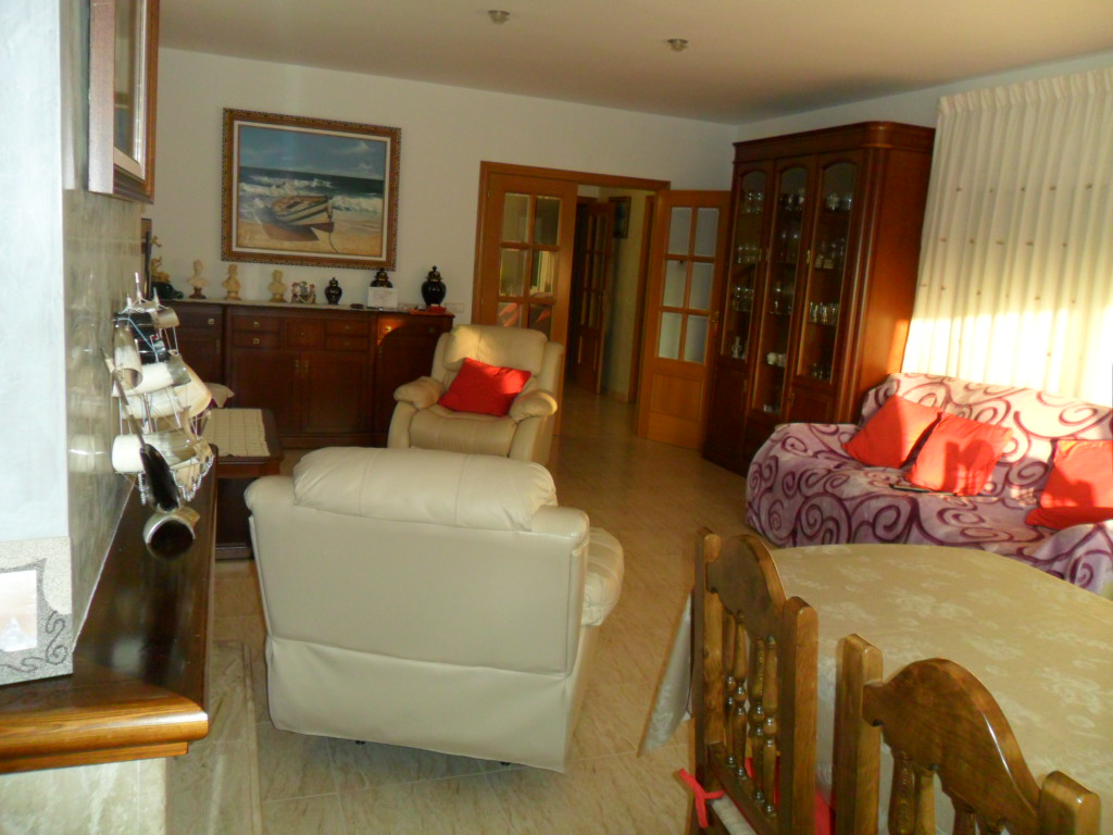 For sale of house in Coma - Ruga