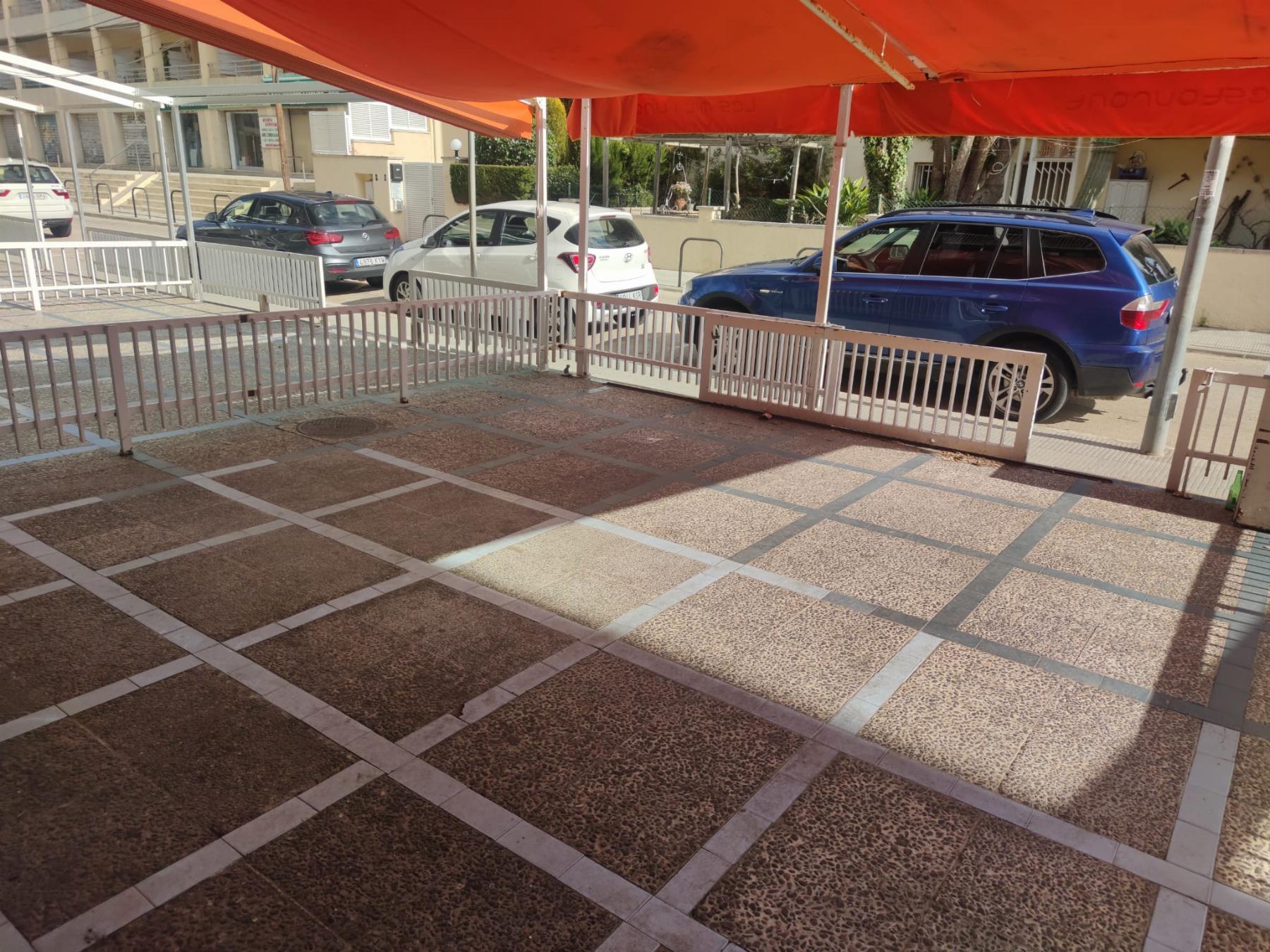 Venda de local comercial a Coma - Ruga