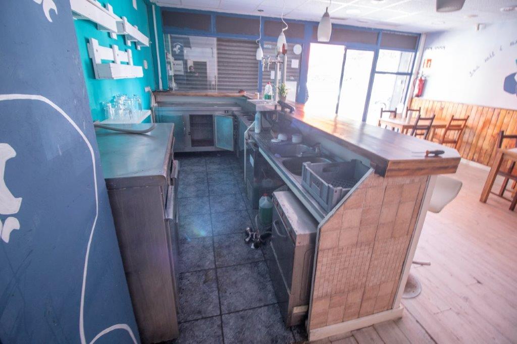Venda de local comercial a Coma - Ruga