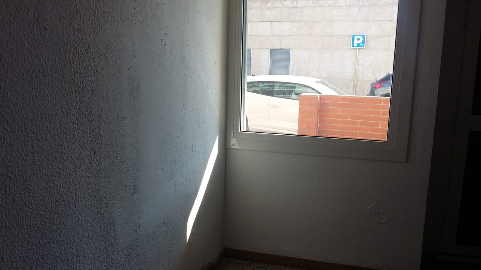 For sale of commercial in Coma - Ruga