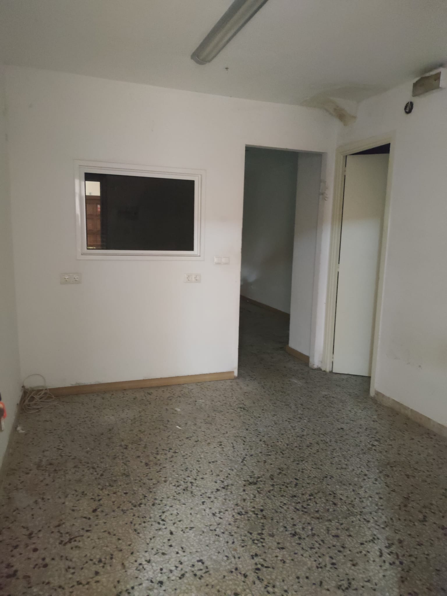 For sale of commercial in Coma - Ruga
