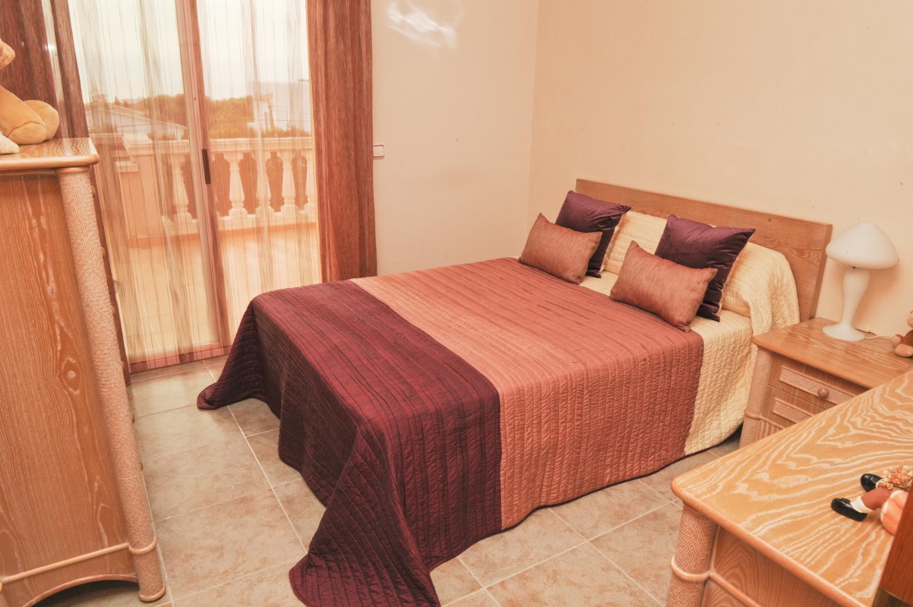For sale of house in Coma - Ruga