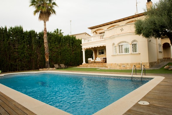 Venta de casa en Coma - Ruga