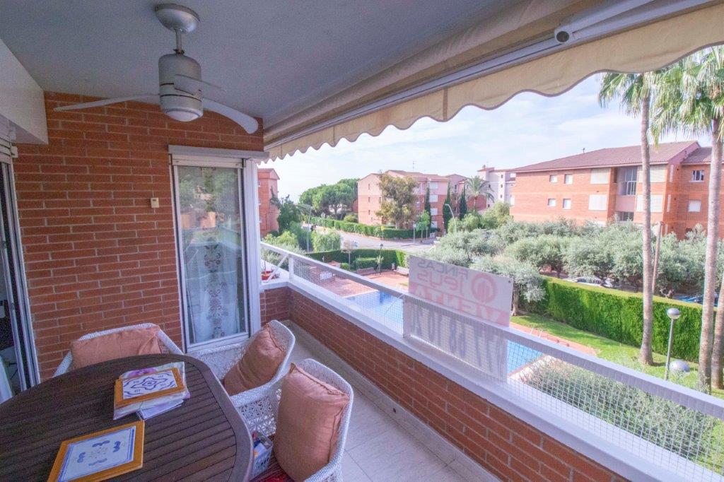 For sale of apartment in Coma - Ruga