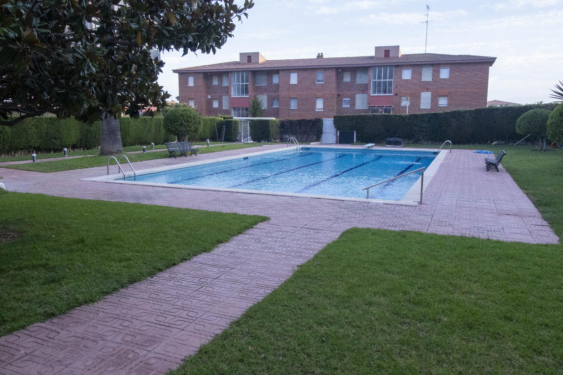 For sale of apartment in Coma - Ruga