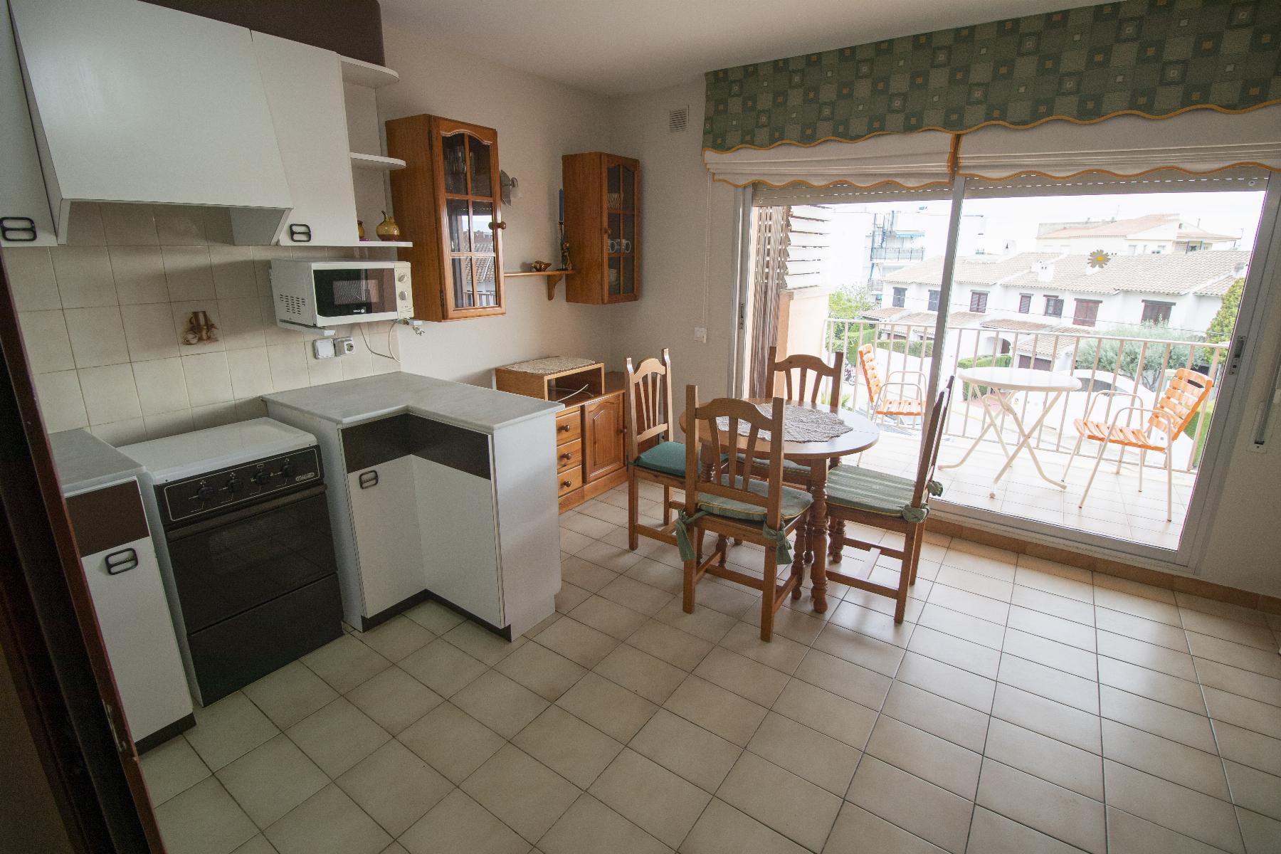Venta de estudio en Coma - Ruga
