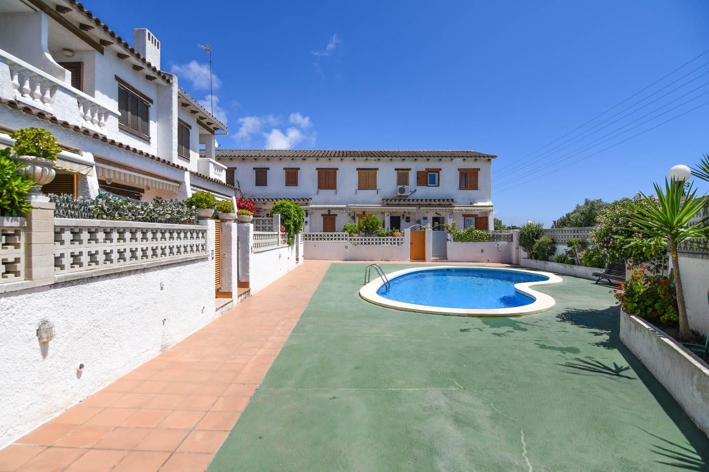 Venta de casa en Coma - Ruga