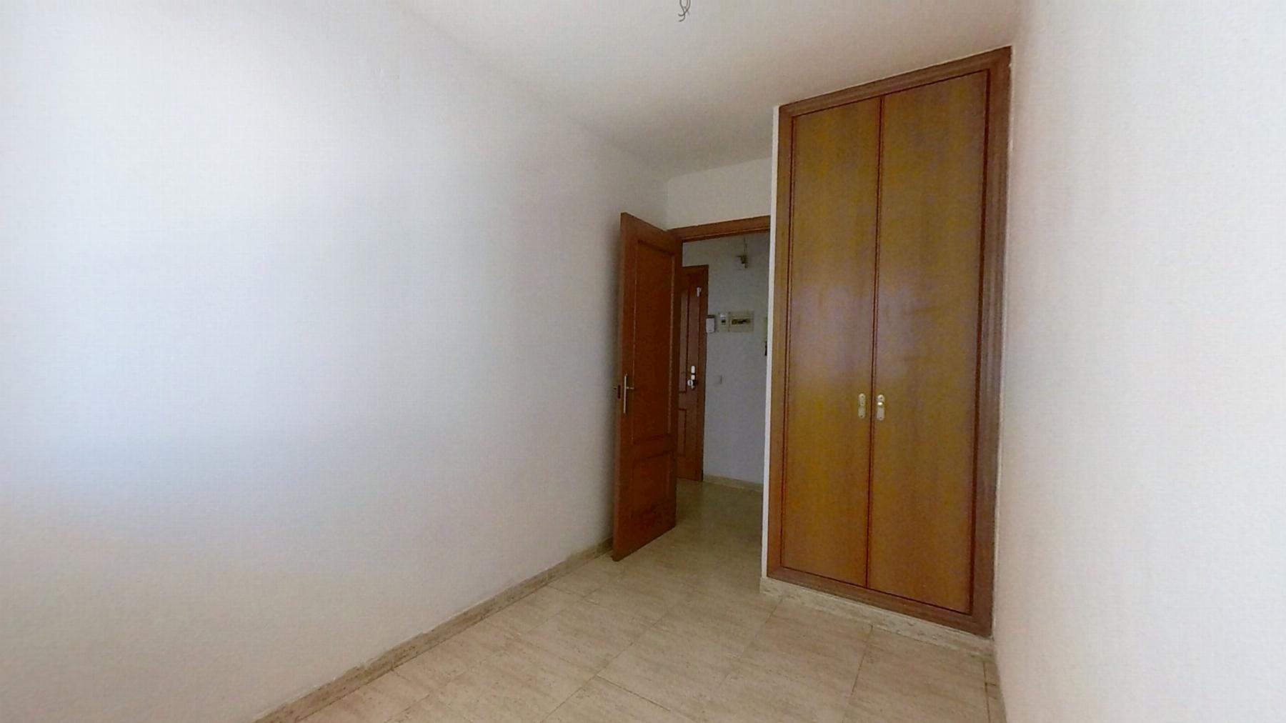 For sale of apartment in Coma - Ruga