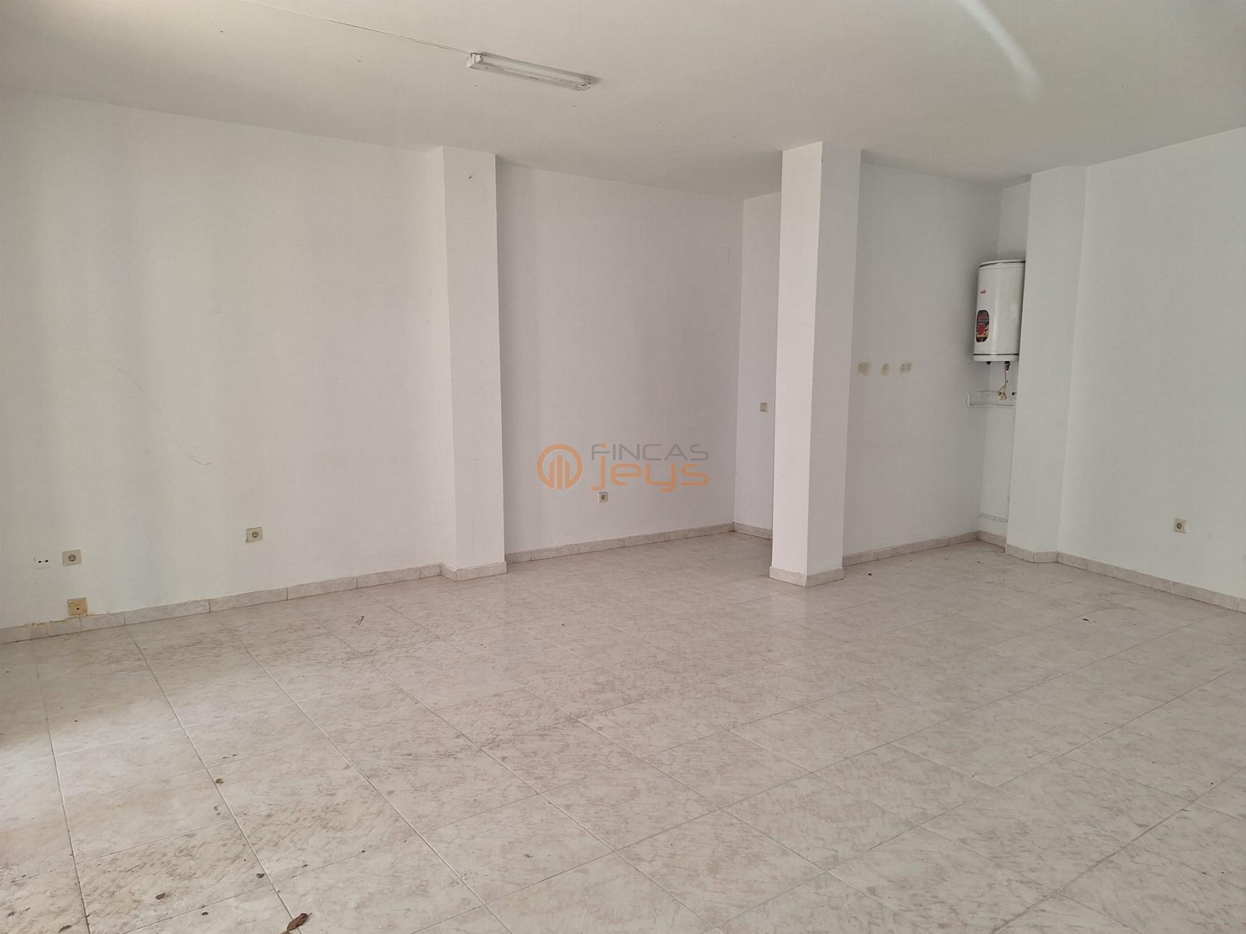 Venta de local en Coma - Ruga