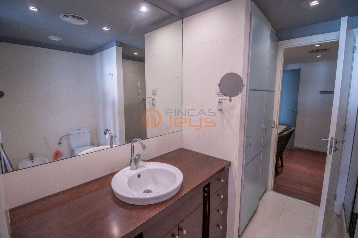 For sale of apartment in Calafell