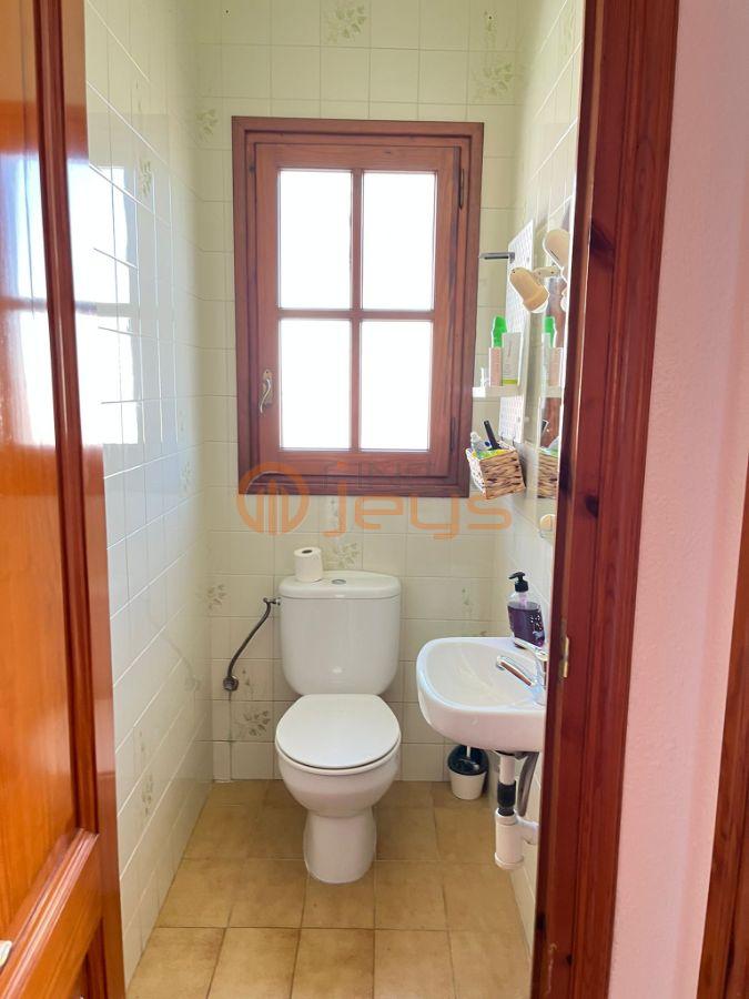 For sale of house in Roda de Barà