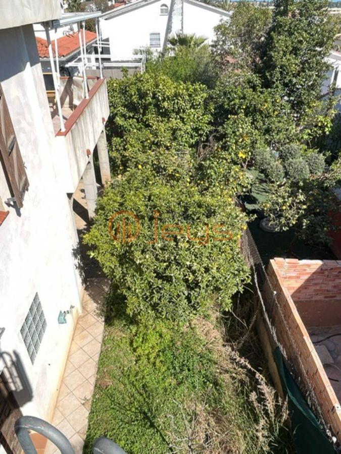 Venta de casa en Roda de Barà