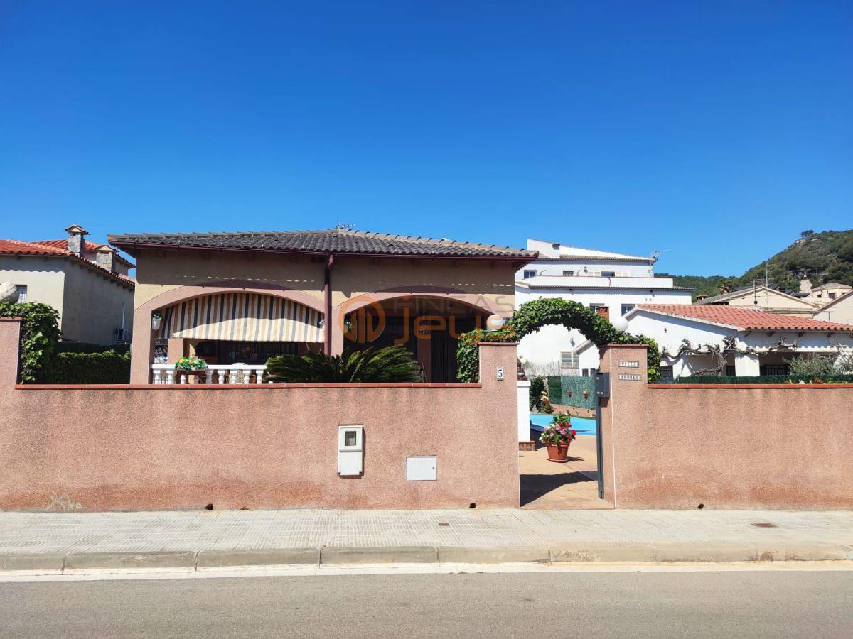 For sale of chalet in El Vendrell