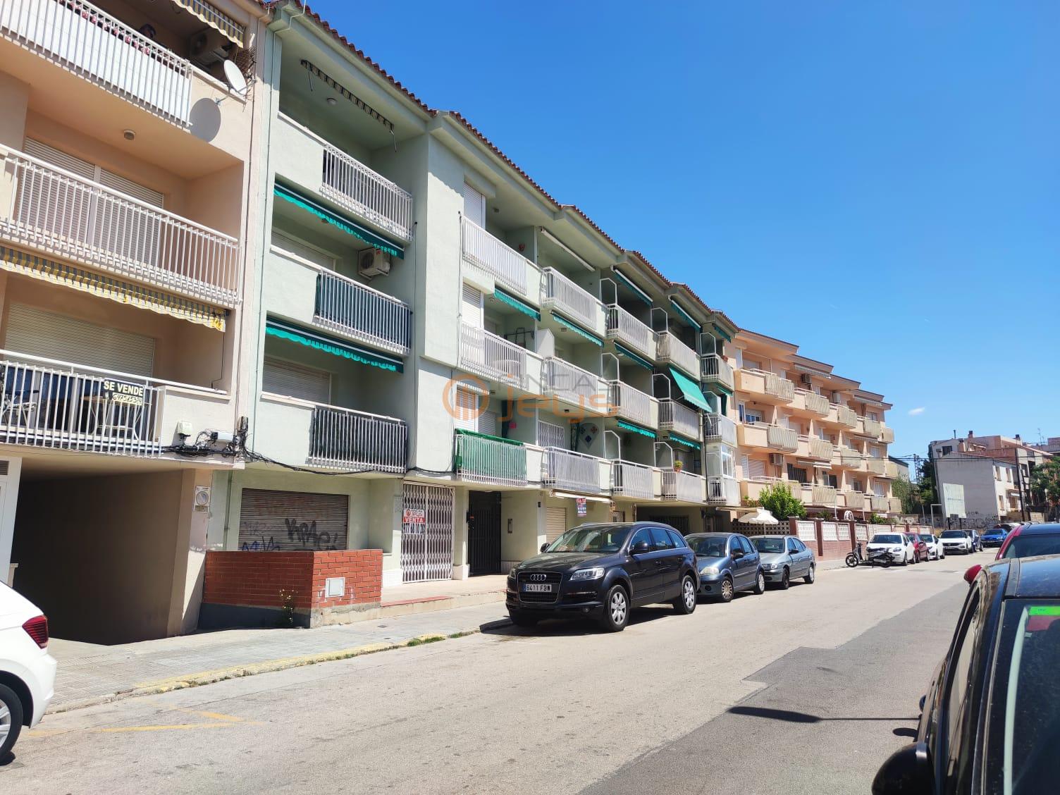 For sale of commercial in Coma - Ruga