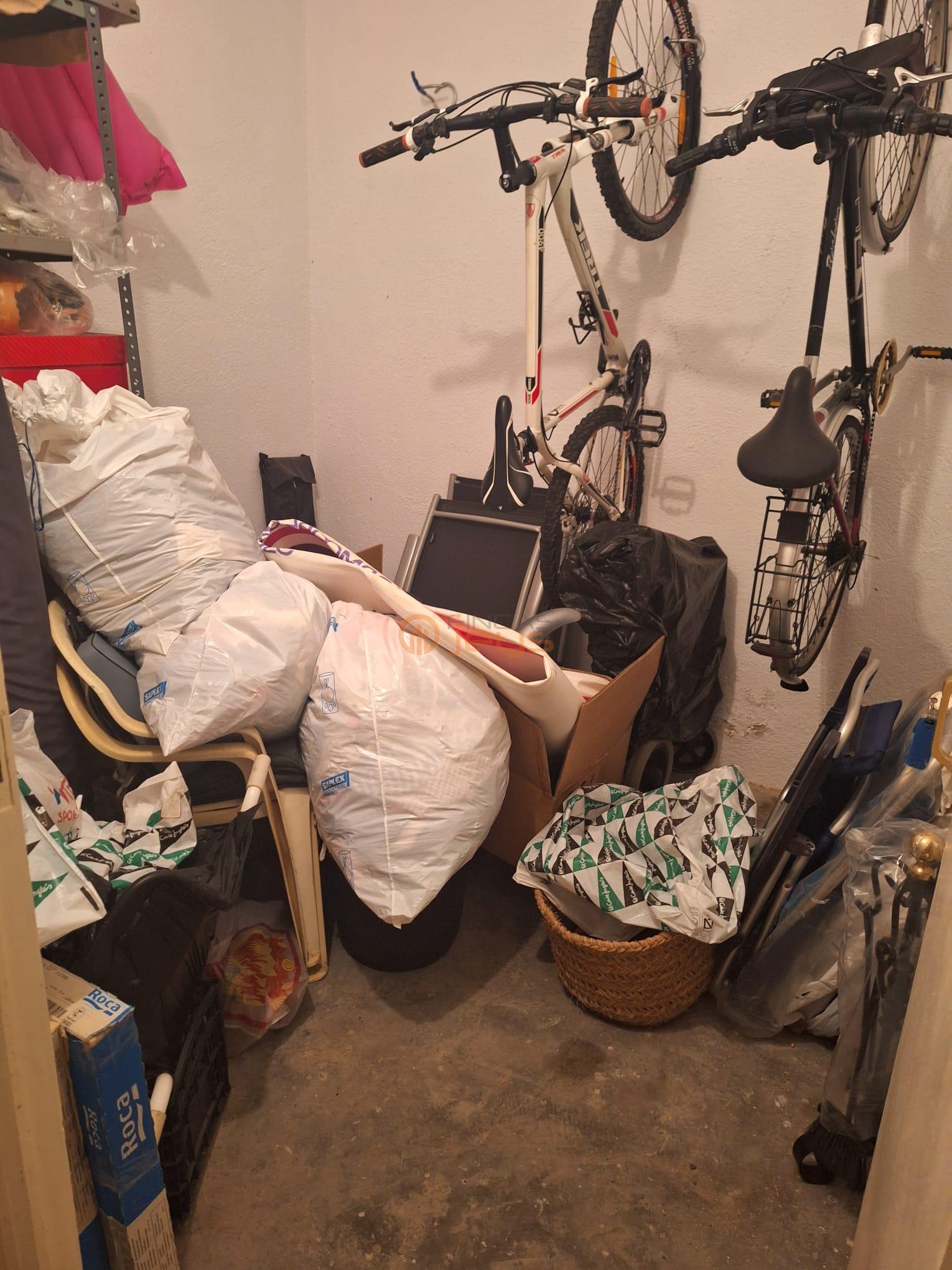 For sale of storage room in El Vendrell