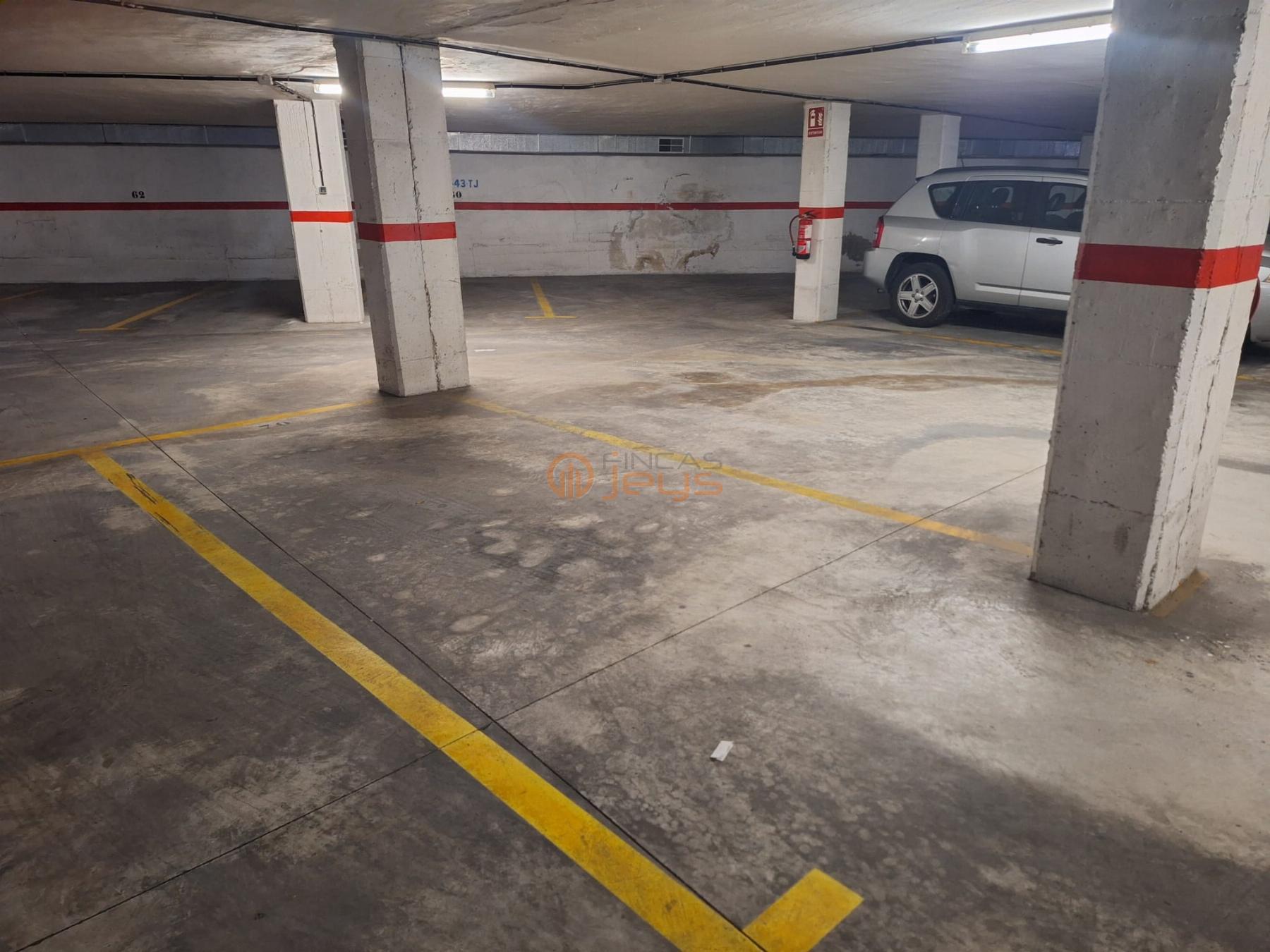Vendita di box auto in Coma - Ruga