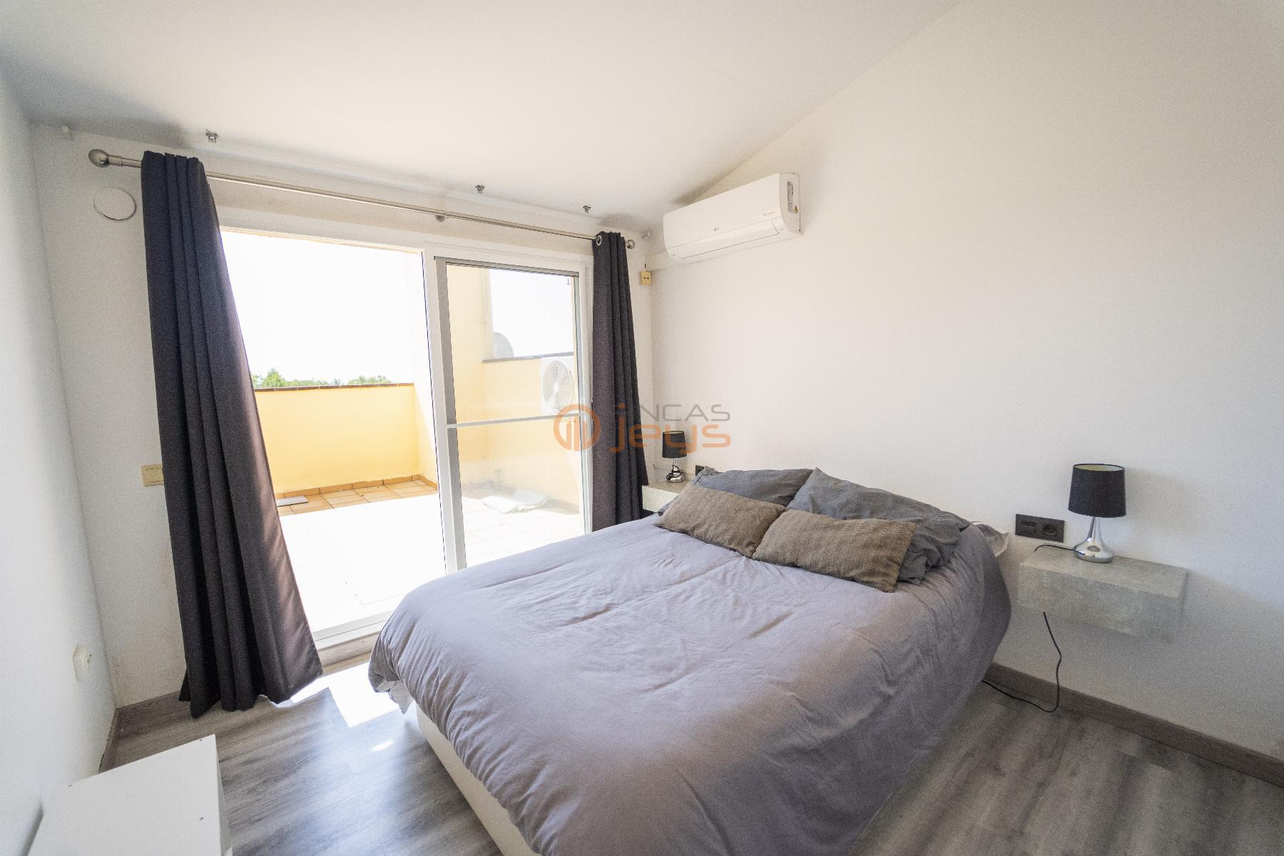 For sale of house in Coma - Ruga
