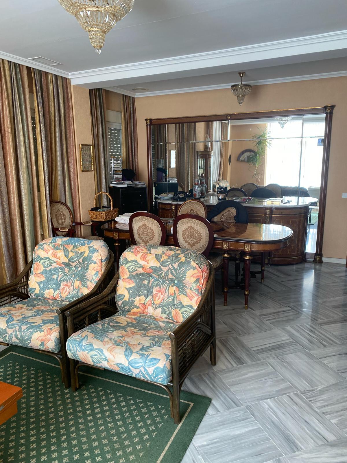 For sale of flat in Cádiz