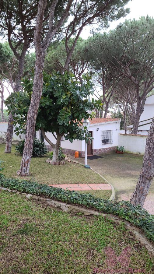 For sale of chalet in Chiclana de la Frontera