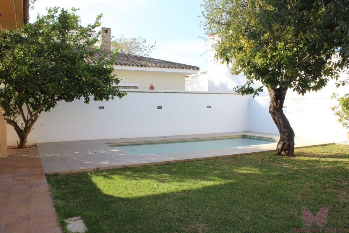 For sale of chalet in Chiclana de la Frontera