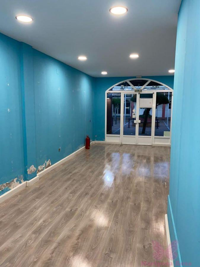 For rent of commercial in Chiclana de la Frontera