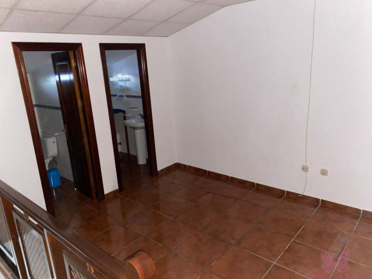 For rent of commercial in Chiclana de la Frontera