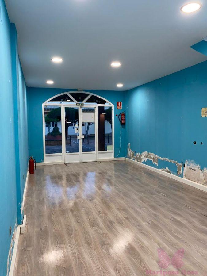 For rent of commercial in Chiclana de la Frontera
