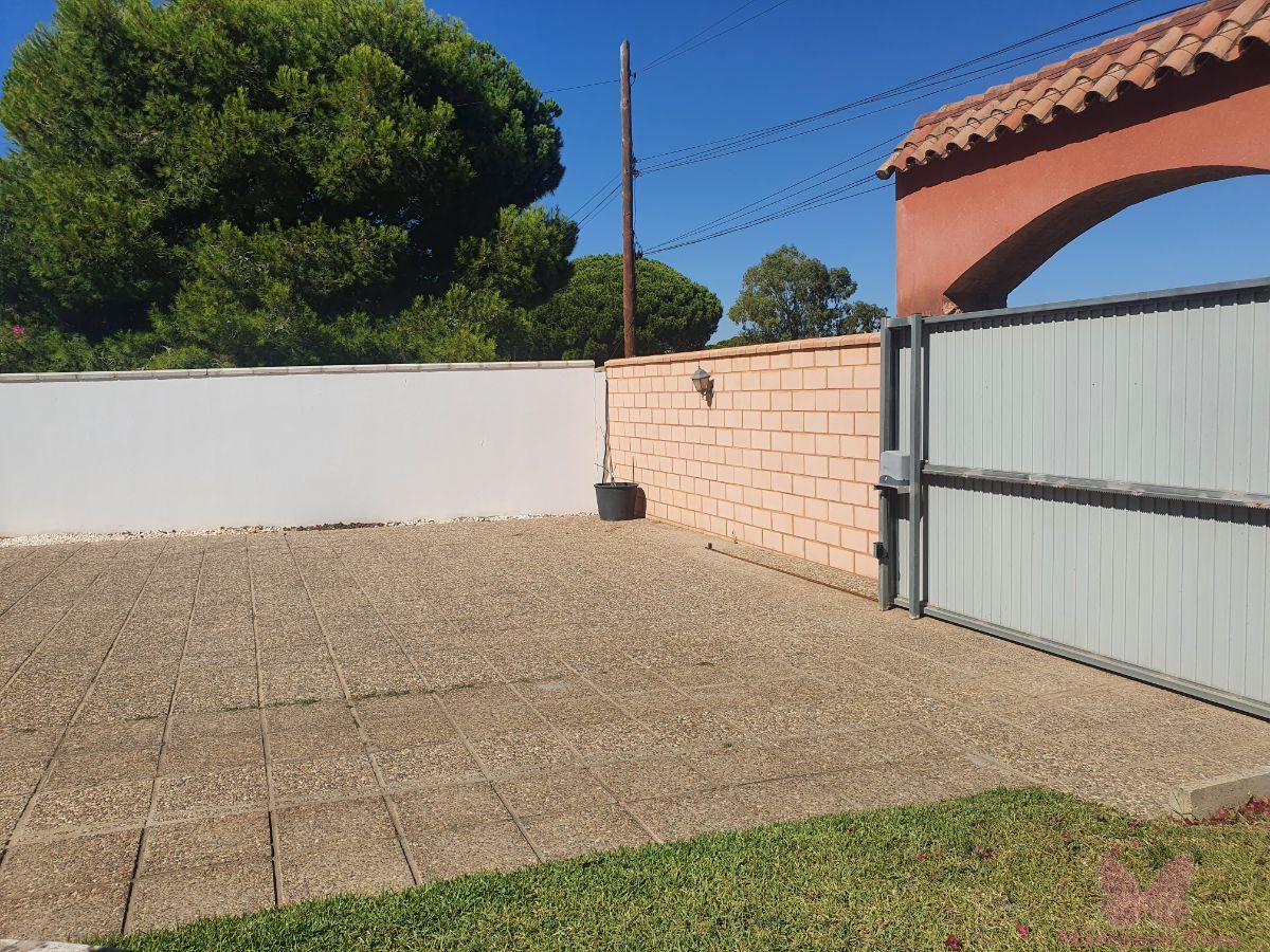 For sale of chalet in Chiclana de la Frontera