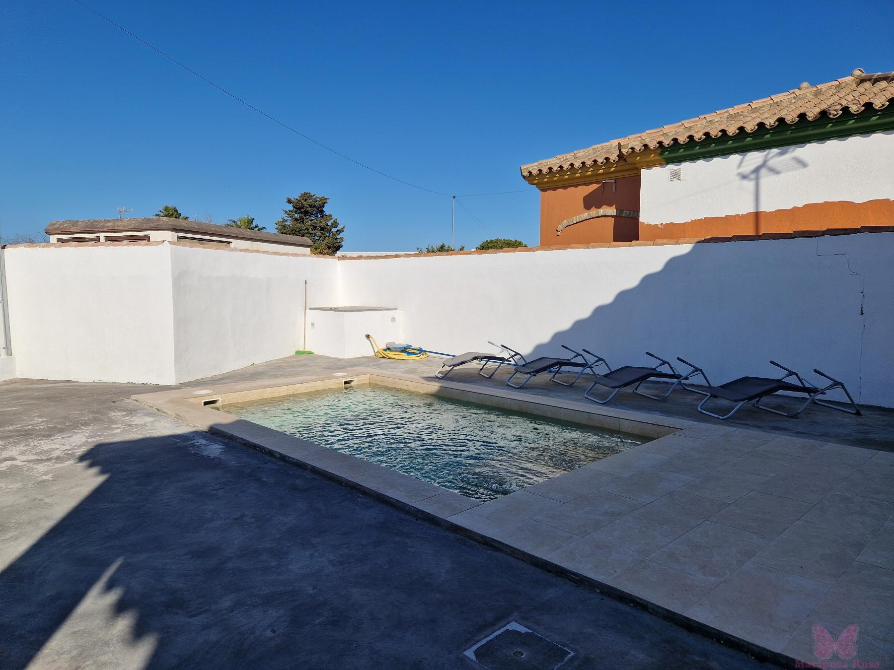 For sale of chalet in Chiclana de la Frontera