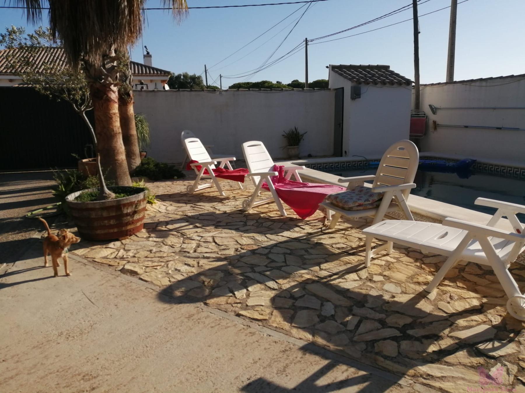 For sale of chalet in Chiclana de la Frontera