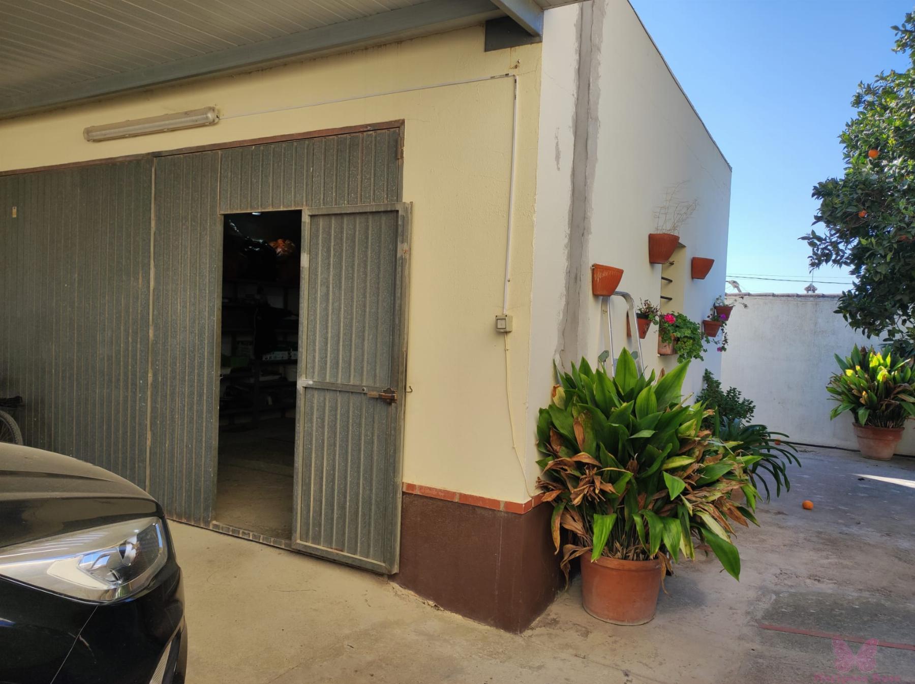 For sale of chalet in Chiclana de la Frontera